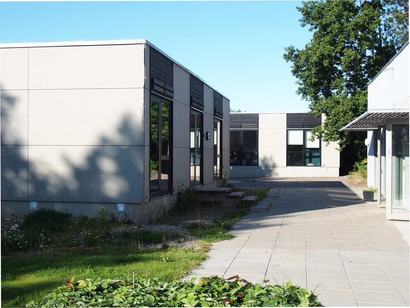 Bygning 1 og 2 som er opstillet ved Columbus Skolen