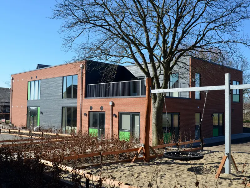 Ishøj SFO- og indskoling ekstra bygning med muret facade leveret som modulbyggeri